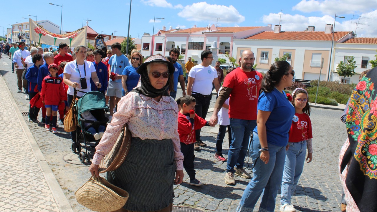 Desfile do Dia da Liberdade "Celebrar Abril é na Rua"